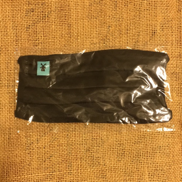 Dutch Bros Accessories - Dutch Bros Face Mask